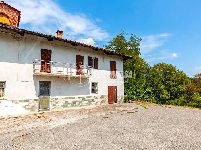 Appartamento con 6 locali in vendita in Rivalba