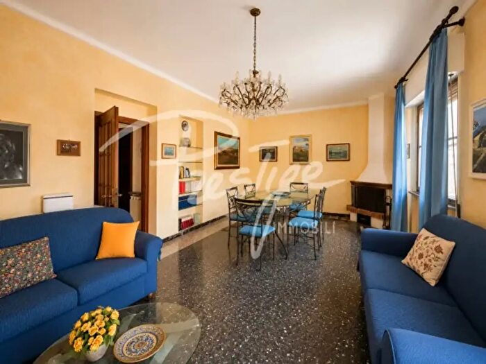 Appartamento quadrilocale in vendita in Via delle Ville, Portovenere