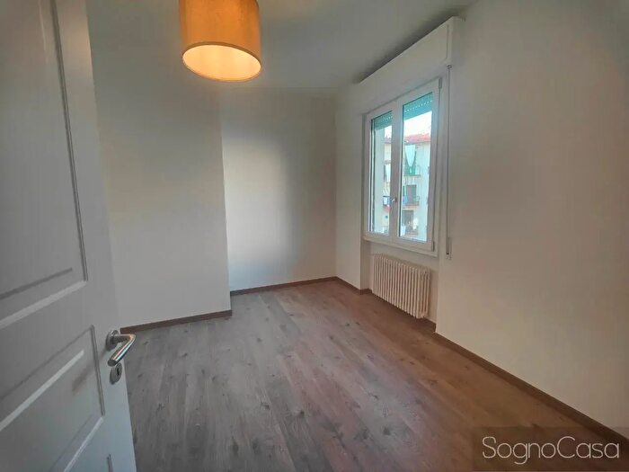 Appartamento trilocale in vendita in Via Milazzo, Firenze