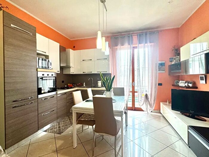 Appartamento con 5 locali in vendita in Empoli