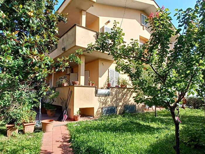 Casa con 6 locali in vendita in Via Valle dAosta, Centro, Campagnano di Roma