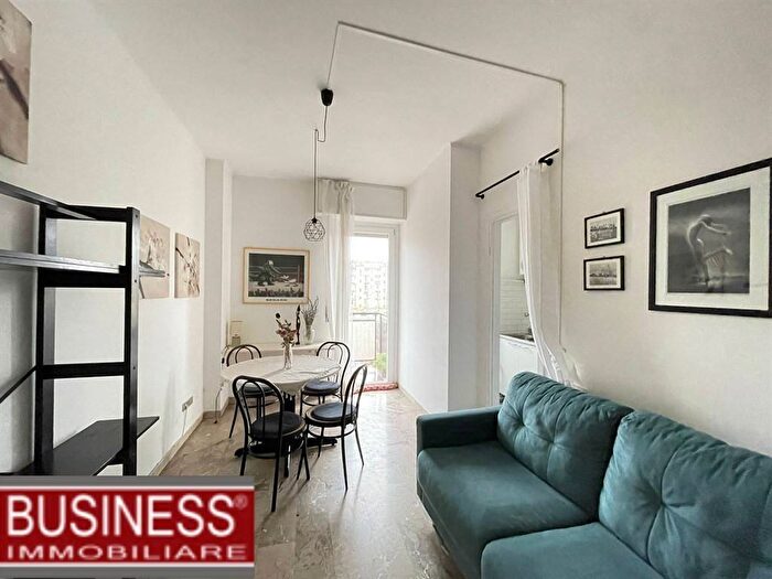 Appartamento bilocale in affitto in via Ascanio Sforza, Pezzotti Meda, Milano