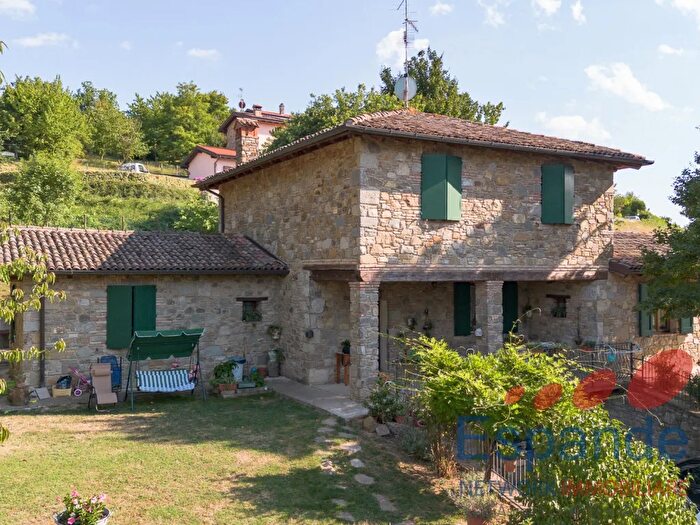 Casa con 5 locali in vendita in Via Piazza, Monzuno