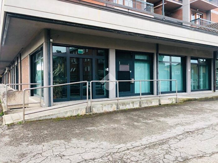 Appartamento con 5 locali in affitto in Via Alcide De Gasperi, Bastia, Bastia Umbra