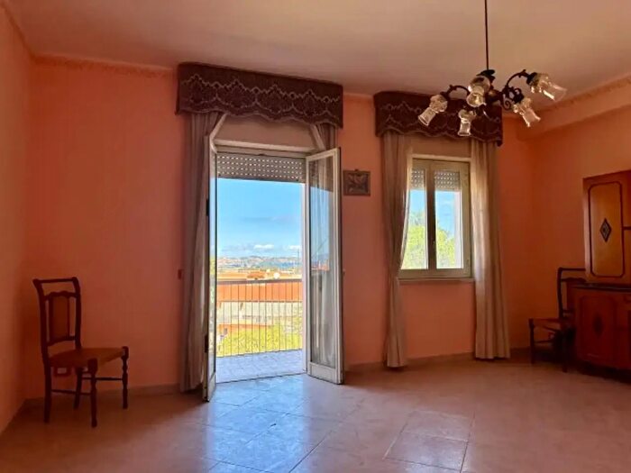 Appartamento con 6 locali in vendita in Via Enrico Berlinguer, San Filippo Del Mela