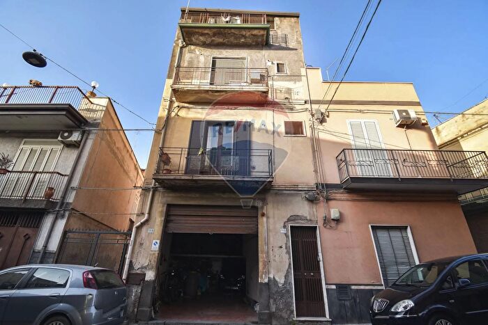 Casa trilocale in vendita in Via Circonvallazione, Paterno