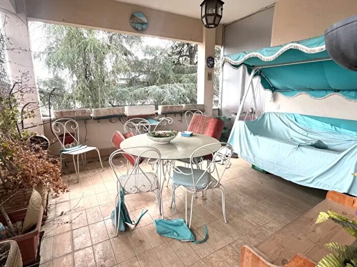 Appartamento trilocale in vendita in Viale Cortina dAmpezzo, Roma