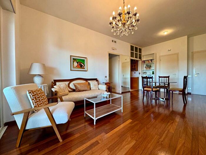 Appartamento trilocale in affitto in Via Benozzo Gozzoli, Tintoretto, Roma