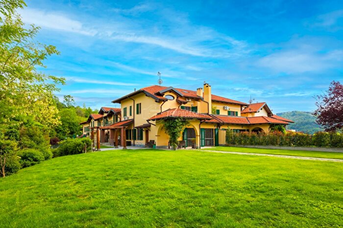 Casa con 6 locali in vendita in Strada S Martino, Castiglione Torinese