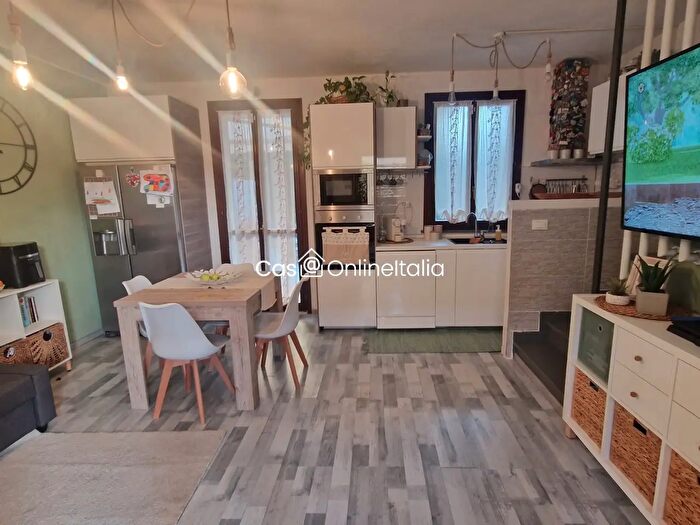 Casa trilocale in vendita in Via Orme, Montespertoli