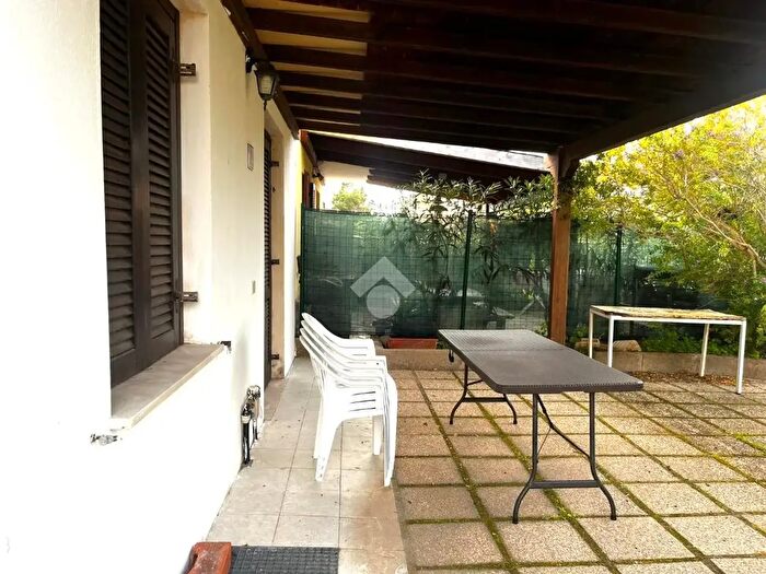 Appartamento trilocale in vendita in Via Mezzogiorno, Stintino