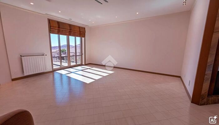 Appartamento quadrilocale in vendita in Via San Salvatore, Gricignano Di Aversa