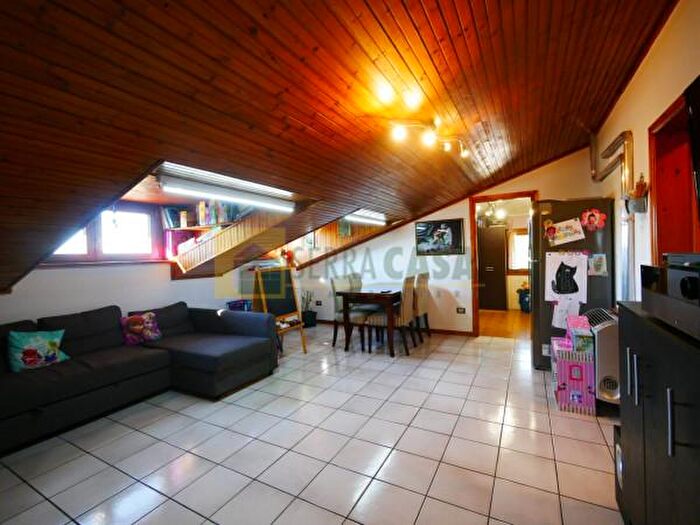 Casa trilocale in vendita in Piazza Torquato Tasso, Serramazzoni