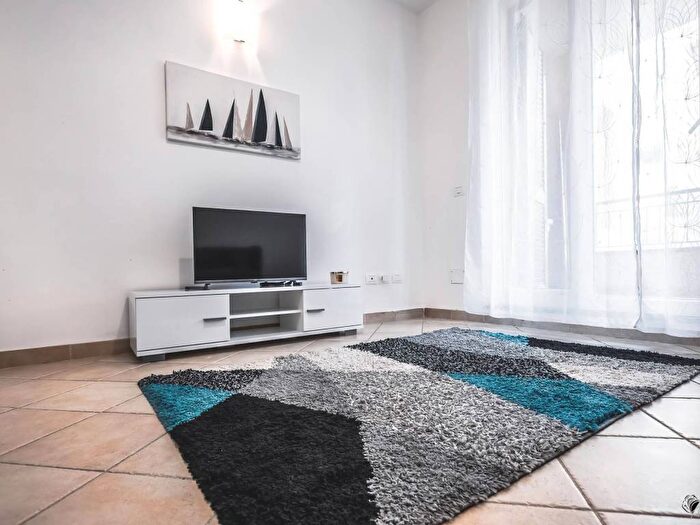 Appartamento trilocale in affitto in Via Circonvallazione, Castiglione Paese, Castiglione della Pescaia