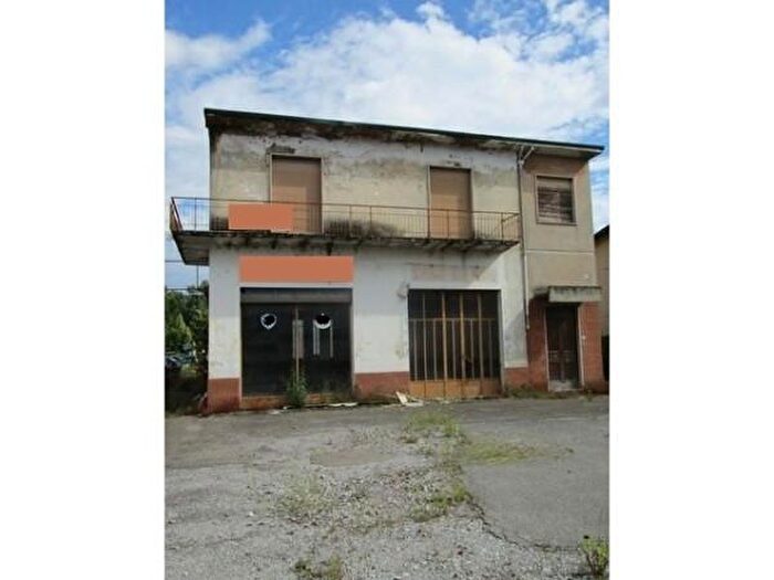 Casa bilocale in vendita in Terranuova Bracciolini