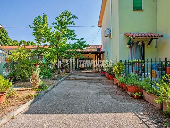 Appartamento trilocale in vendita in Viale Umberto I, Castel Bolognese
