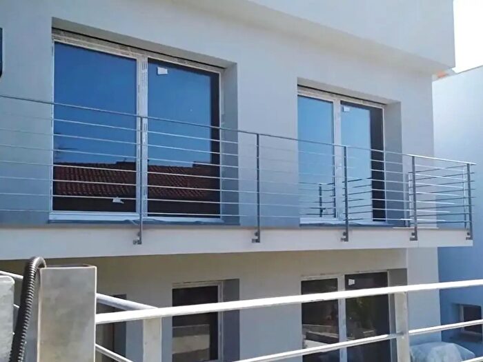Casa quadrilocale in vendita in Via Cisa Sud, Santo Stefano Di Magra