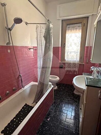 Appartamento con 5 locali in affitto in Perugia