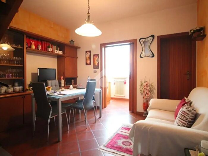Casa trilocale in vendita in Via Cesenatico, Cesena