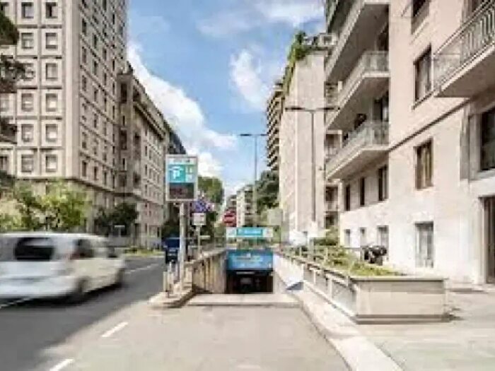 Appartamento quadrilocale in vendita in Via Pietro Mascagni, Milano