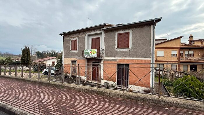 Appartamento quadrilocale in vendita in Via Ennio Porrino, Monte San Giovanni Campano