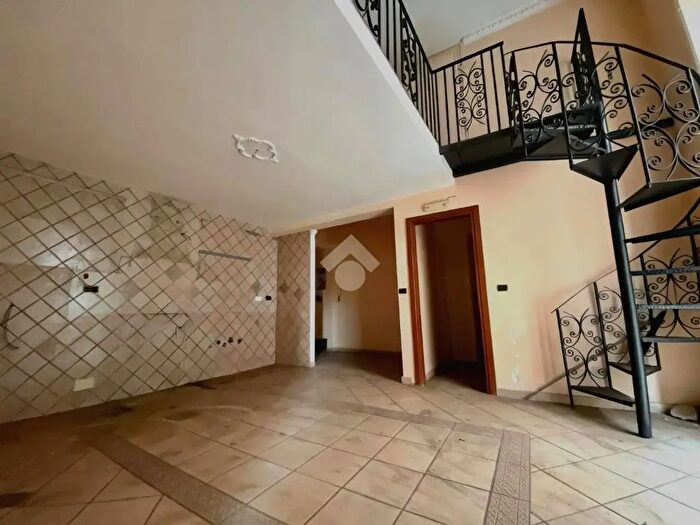 Appartamento bilocale in vendita in Via Dante, Napoli