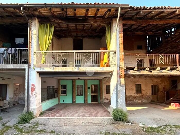 Casa bilocale in vendita in Via Vittorio Veneto, Azzano Mella