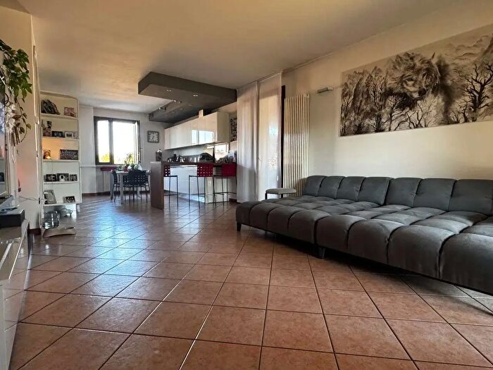 Casa con 5 locali in vendita in San Giorgio Bigarello