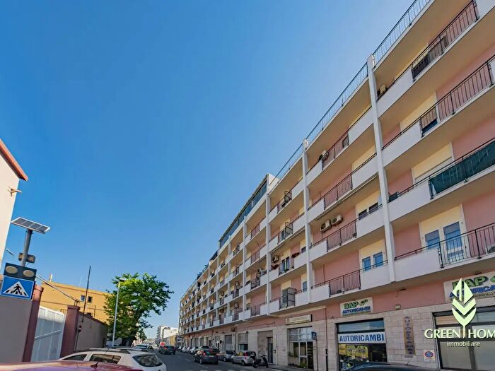 Appartamento con 6 locali in vendita in Viale Monastir, Cagliari
