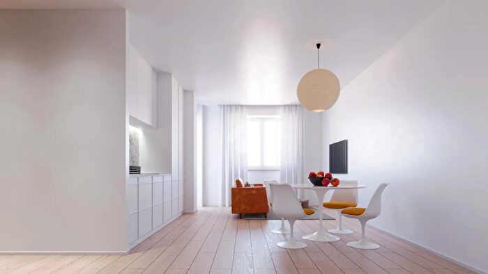 Appartamento trilocale in vendita in Via Pietro Maffi, Roma