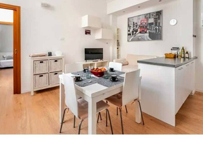 Appartamento bilocale in affitto in Via Privata Passo Pordoi, Corvetto, Milano