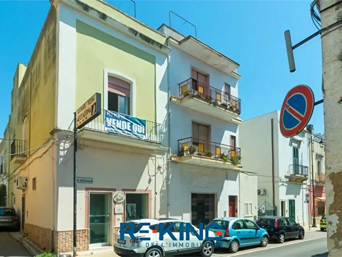 Casa con 5 locali in vendita in Via Vittorio Veneto, Supersano