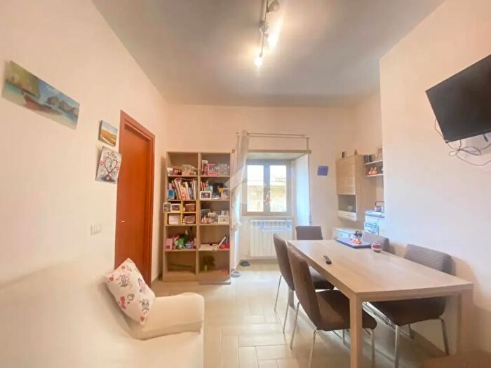 Appartamento bilocale in vendita in Via della Variana, Fabrica Di Roma