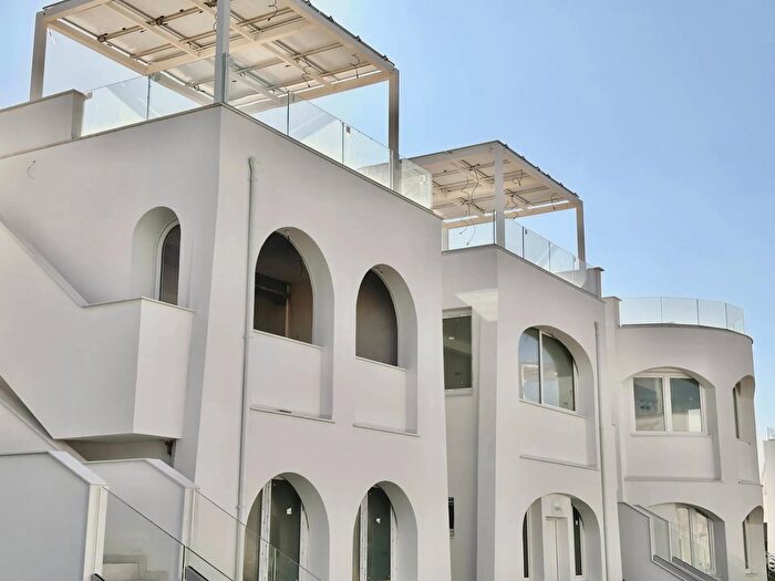 Casa con 7 locali in vendita in Via Litoranea Complesso Costa Conero, Numana