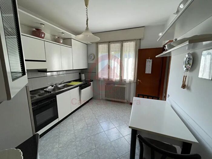 Appartamento quadrilocale in vendita in Via Dante Alighieri, Limena