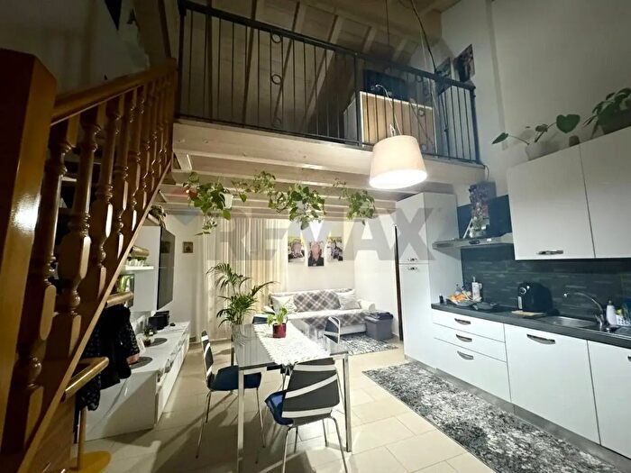 Appartamento bilocale in vendita in Corso della Vittoria, Caronno Pertusella