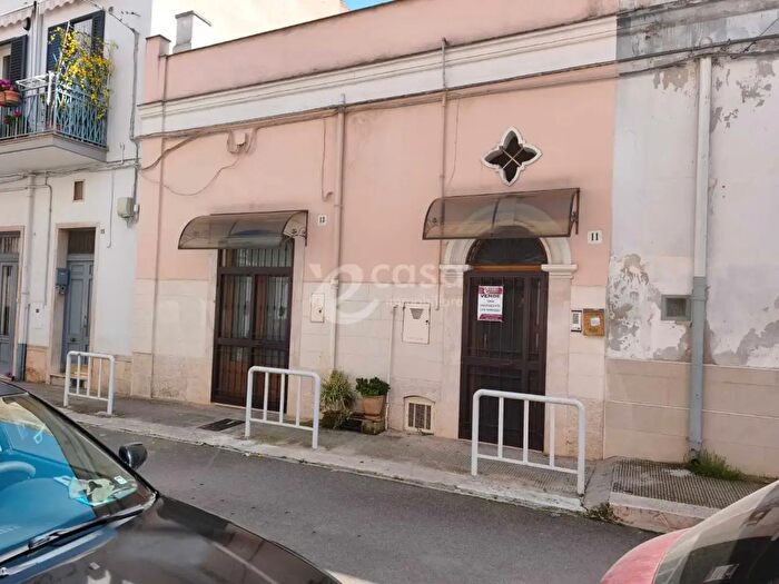 Casa trilocale in vendita in Via Garibaldi, Noicattaro