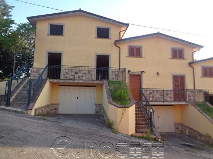 Casa con 5 locali in vendita in Strada Provinciale di Fratticiola Selvatica, Perugia