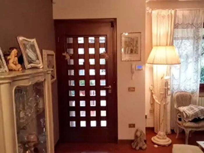 Casa con 6 locali in vendita in Montecatini Terme