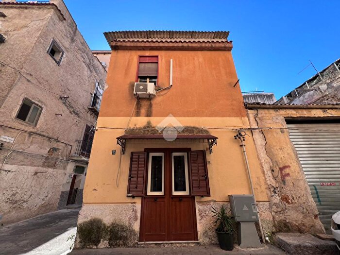 Appartamento bilocale in vendita in Via Giardinaccio, Palermo