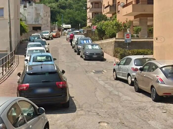Casa con 7 locali in vendita in Vico Saponara, Messina