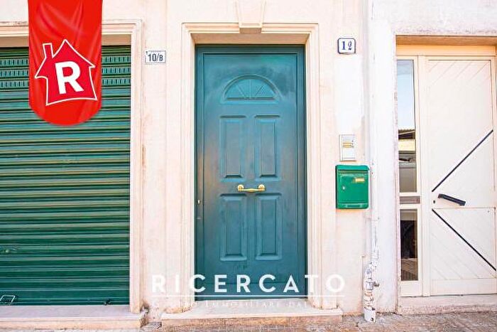 Appartamento con 6 locali in vendita in Via Luigi Vanvitelli, Lecce