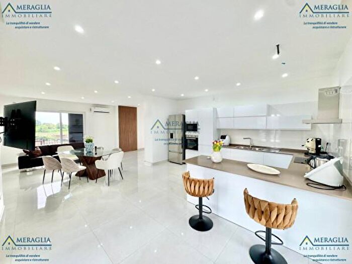 Appartamento con 5 locali in vendita in Via Salvador Allende, Frignano