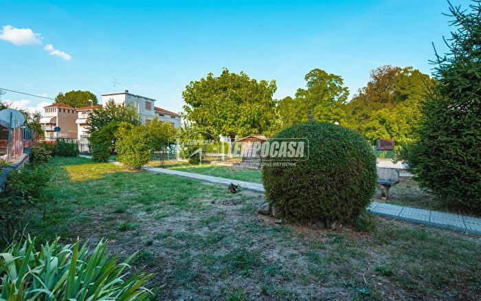 Casa con 8 locali in vendita in Via Celino Brambilla, Fontanellato