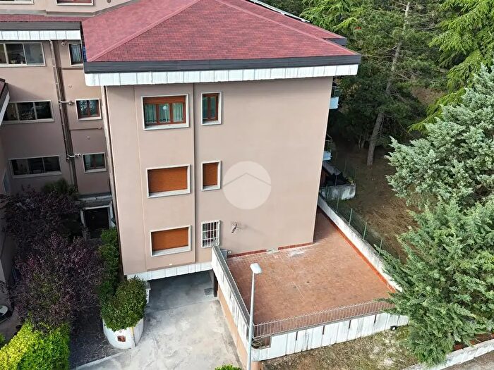 Appartamento quadrilocale in vendita in Via Ignazio Silone, L'Aquila
