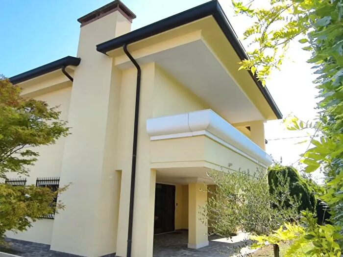 Casa con 5 locali in vendita in Via Giuseppe Tartini, Abano Terme