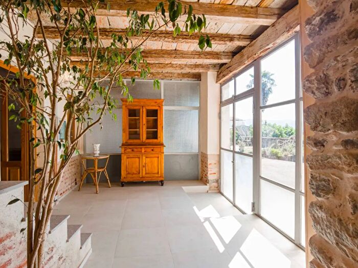 Casa con 6 locali in vendita in Via Maria Ausiliatrice, Giaveno