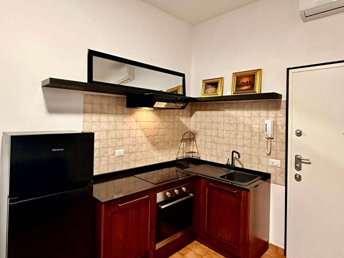 Appartamento bilocale in affitto in Via Friuli, Porta Romana Medaglie dOro, Milano