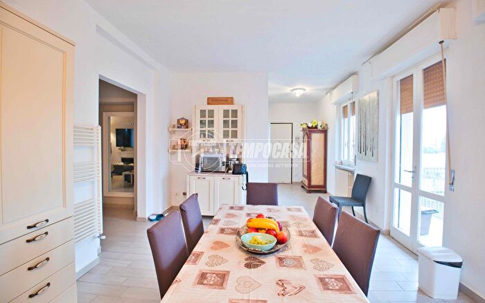 Appartamento trilocale in vendita in Borgo Vercelli