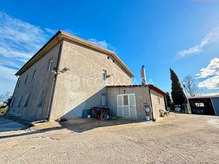 Casa con 6 locali in vendita in Contrada Colle Calcioni, Petacciato